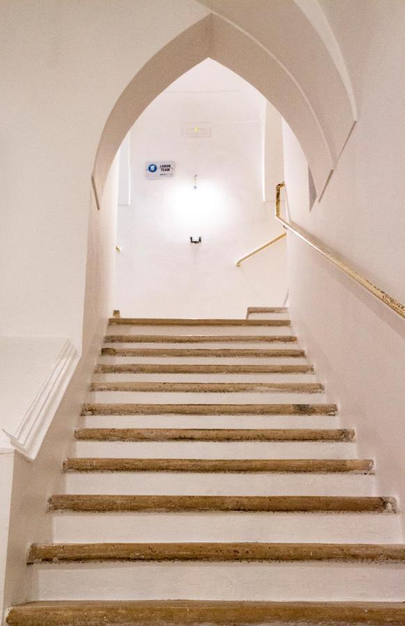 Palazzo Donnamaria Apartment มันเฟรโดเนีย ภายนอก รูปภาพ