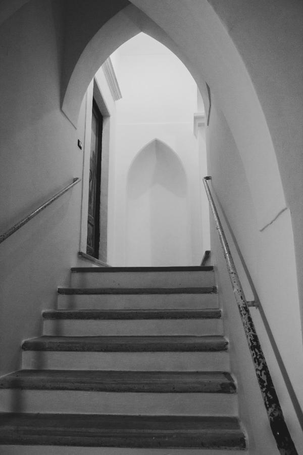 Palazzo Donnamaria Apartment มันเฟรโดเนีย ภายนอก รูปภาพ